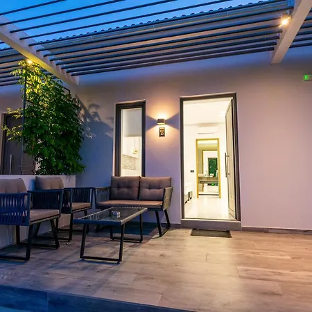 Sunny Garden Ξενοδοχείο 3*